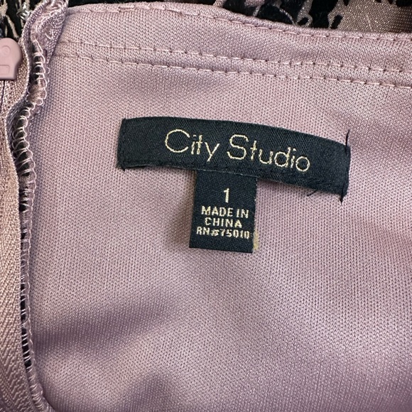 Nordstrom dress. City Studio Size 1 Teen Section - Picture 6 of 6